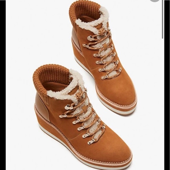 kate spade new york
Willow Suede Shearling Lined Wedge
Hiker Booties - Picture 5 of 12